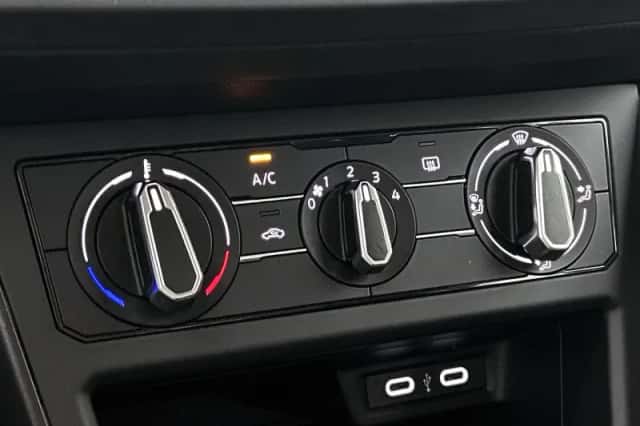 Volkswagen Polo (2024) thumbnail 19