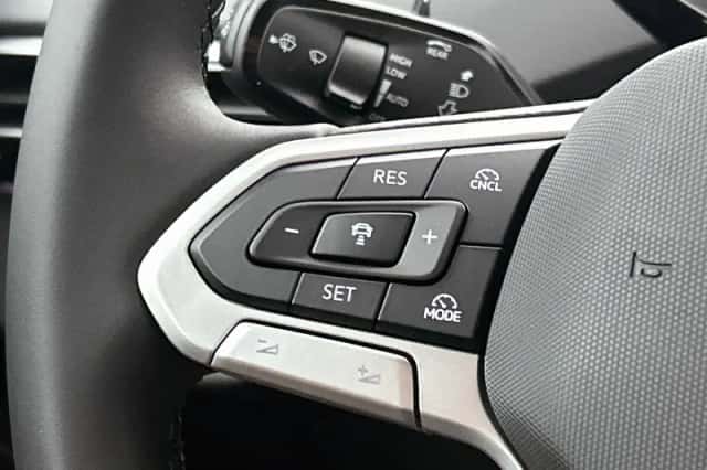 Volkswagen ID.4 (2026) thumbnail 6