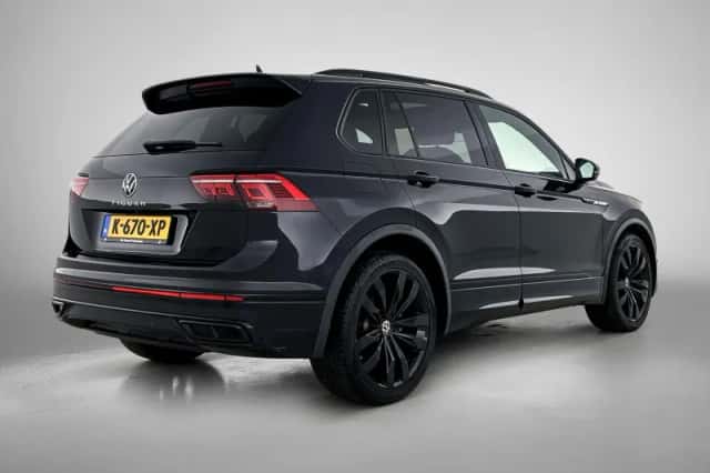 Volkswagen Tiguan (2021) thumbnail 4