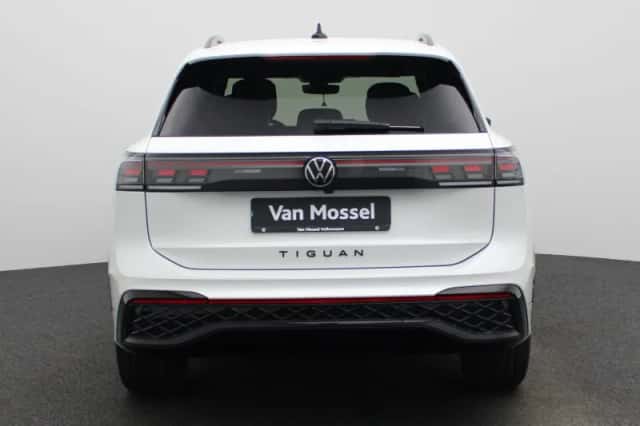 Volkswagen Tiguan (2025) thumbnail 5