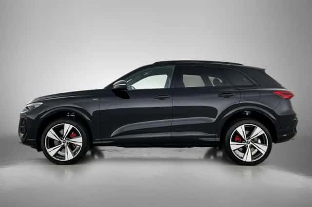 Audi Q5 (2026) thumbnail 2