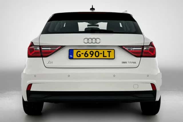 Audi A1 (2019) thumbnail 3