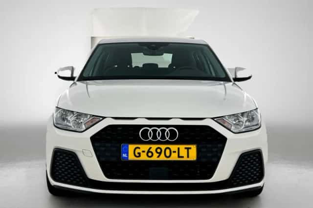 Audi A1 (2019) thumbnail 5