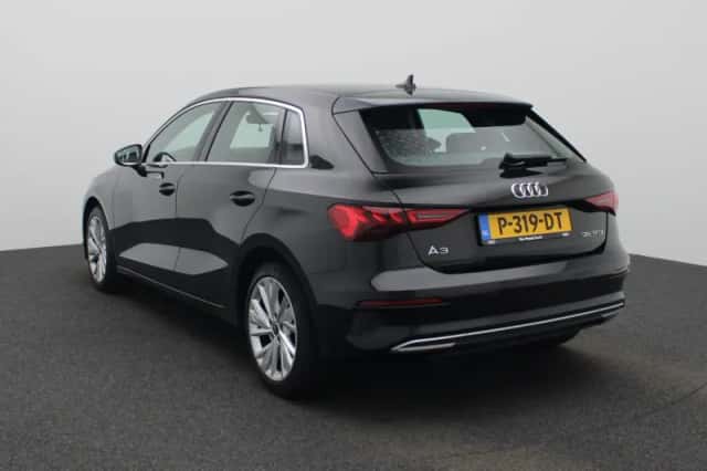 Audi A3 (2022) thumbnail 2