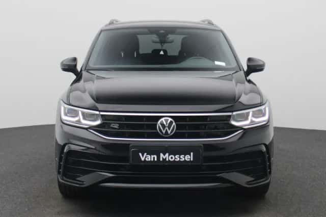 Volkswagen Tiguan (2022) thumbnail 3