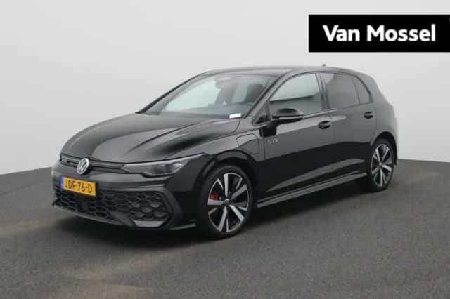Volkswagen Golf (2025) thumbnail 1