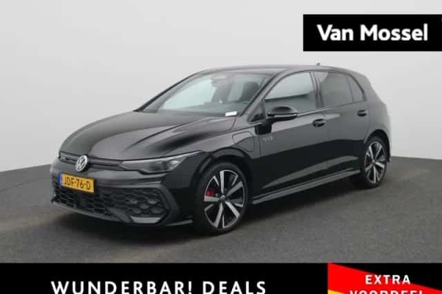 Volkswagen Golf (2025) thumbnail 1