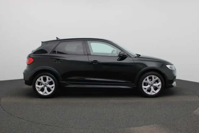 Audi A1 (2025) thumbnail 6