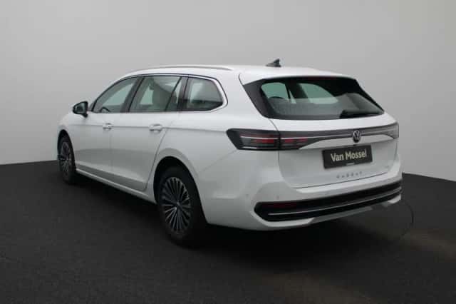 Volkswagen Passat (2026) thumbnail 2