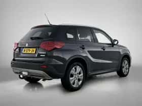 Suzuki Vitara (2021) thumbnail 4