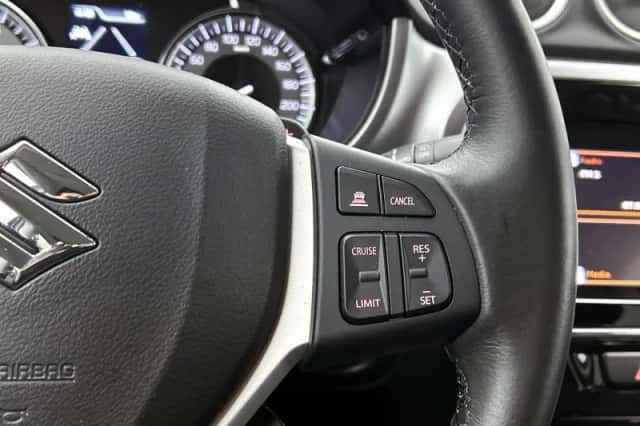 Suzuki Vitara (2021) thumbnail 6