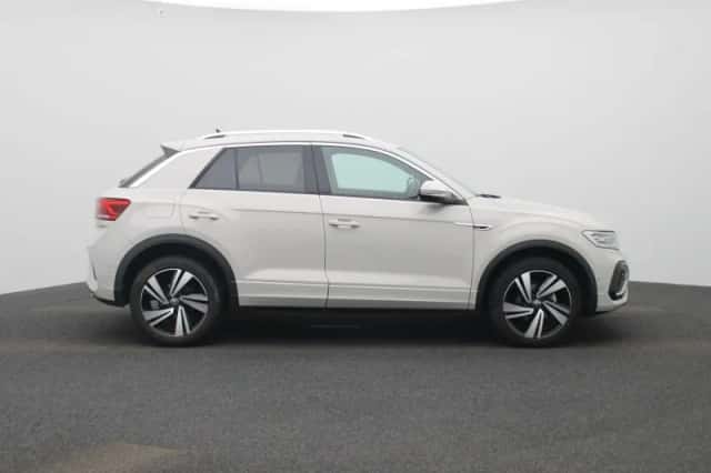 Volkswagen T-Roc (2024) thumbnail 6