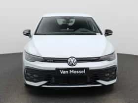 Volkswagen Golf (2025) thumbnail 3