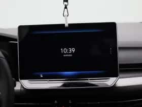 Volkswagen Golf (2025) thumbnail 8