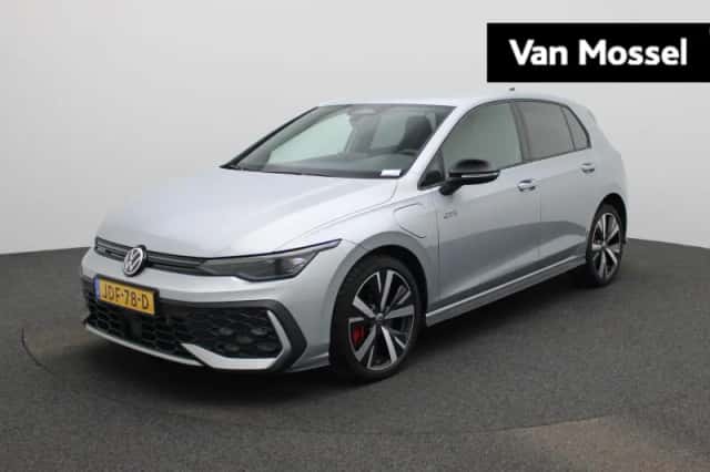Volkswagen Golf (2025) thumbnail 1