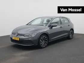 Volkswagen Golf (2023)