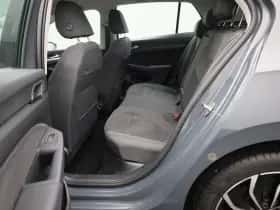 Volkswagen Golf (2023) thumbnail 12