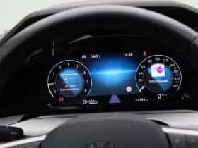 Volkswagen Golf (2023) thumbnail 8