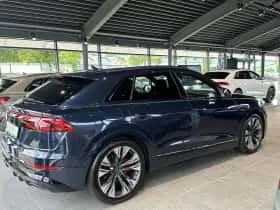 Audi Q8 (2024) thumbnail 3