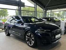 Audi Q8 (2024) thumbnail 4