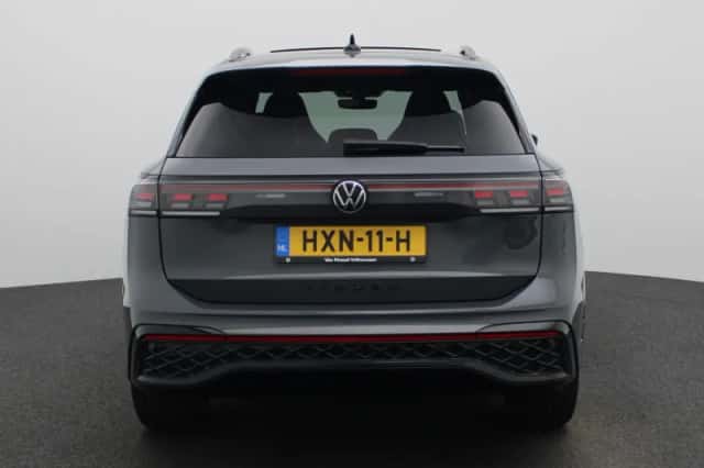 Volkswagen Tiguan (2025) thumbnail 5