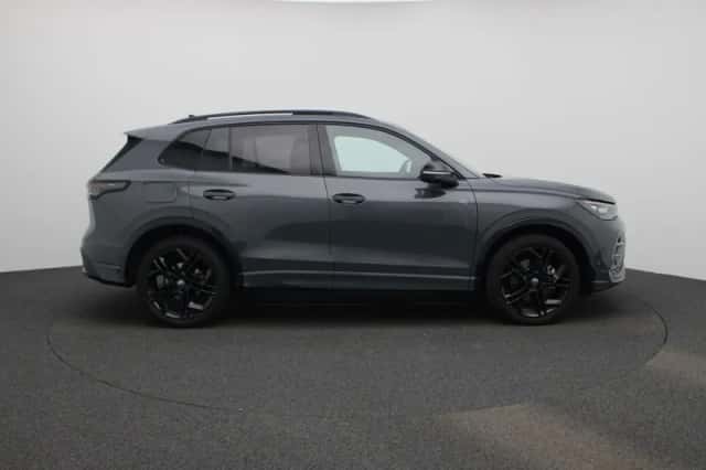 Volkswagen Tiguan (2025) thumbnail 6