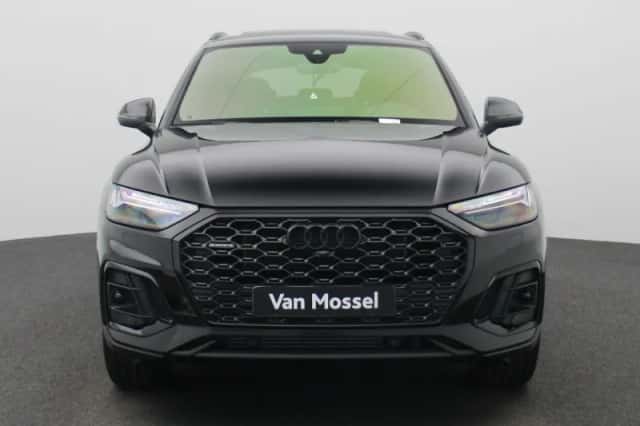 Audi Q5 (2025) thumbnail 2