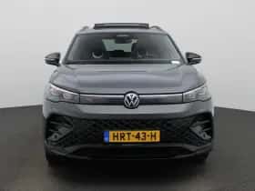 Volkswagen Tiguan (2025) thumbnail 3