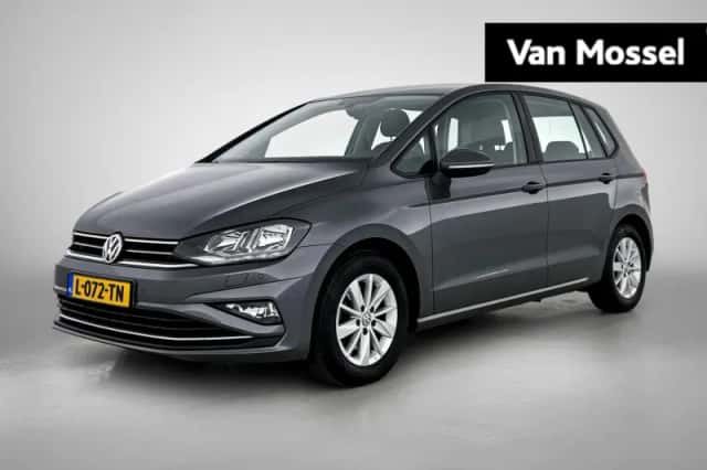 Volkswagen Golf (2018) thumbnail 1