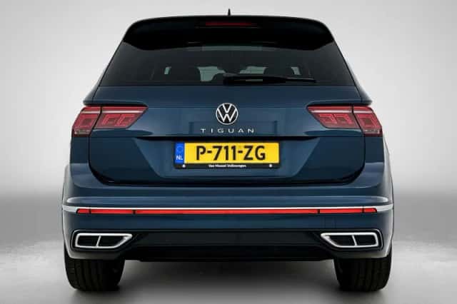 Volkswagen Tiguan (2022) thumbnail 3