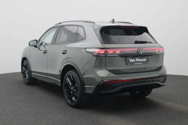 Volkswagen Tiguan (2025) thumbnail 2