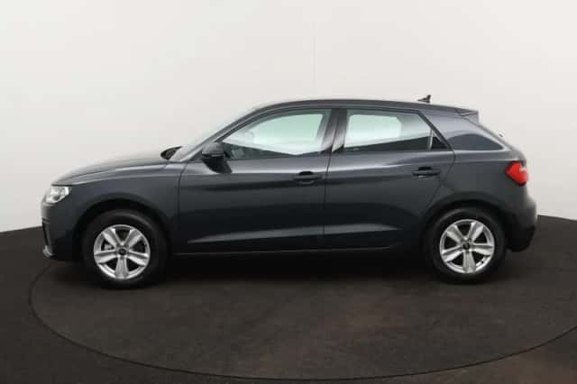 Audi A1 (2025) thumbnail 2