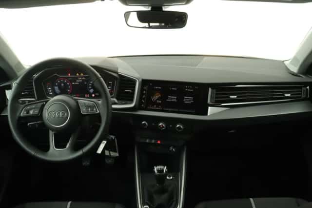 Audi A1 (2025) thumbnail 6