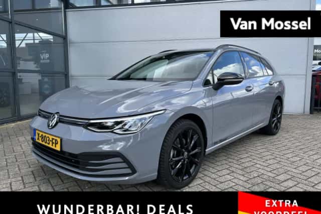 Volkswagen Golf (2023) thumbnail 1
