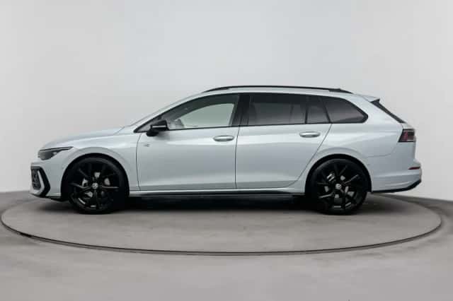 Volkswagen Golf (2025) thumbnail 2