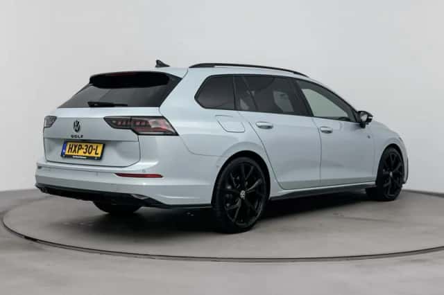Volkswagen Golf (2025) thumbnail 4