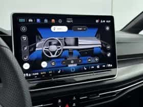Volkswagen Golf (2025) thumbnail 6