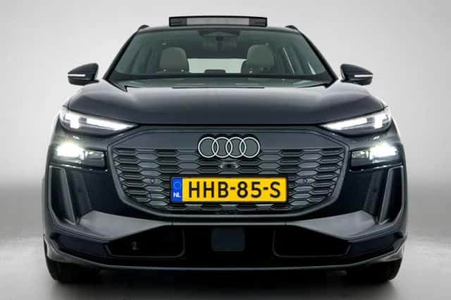 Audi Q6 e-tron (2025) thumbnail 2