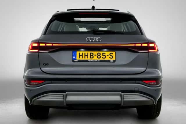 Audi Q6 e-tron (2025) thumbnail 4