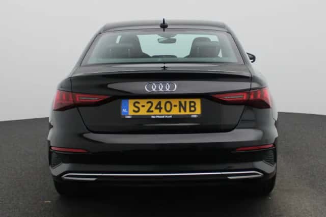 Audi A3 (2023) thumbnail 5