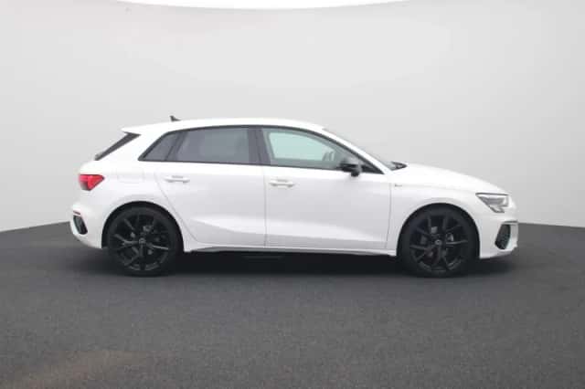 Audi A3 (2024) thumbnail 6