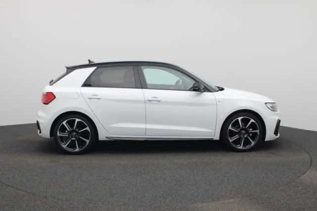 Audi A1 (2025) thumbnail 6