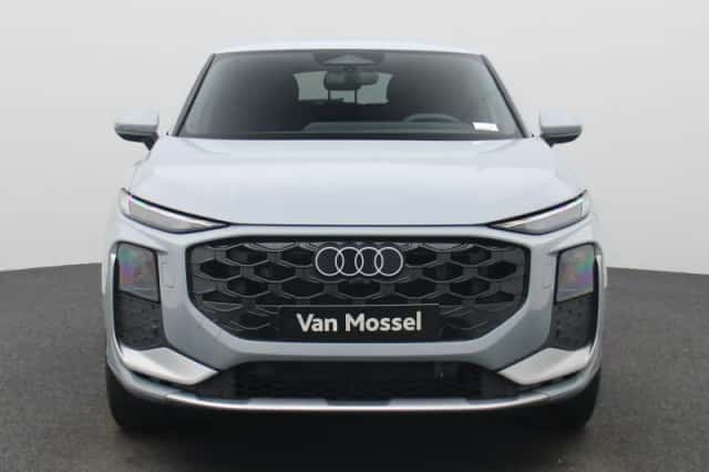 Audi Q3 (2026) thumbnail 3