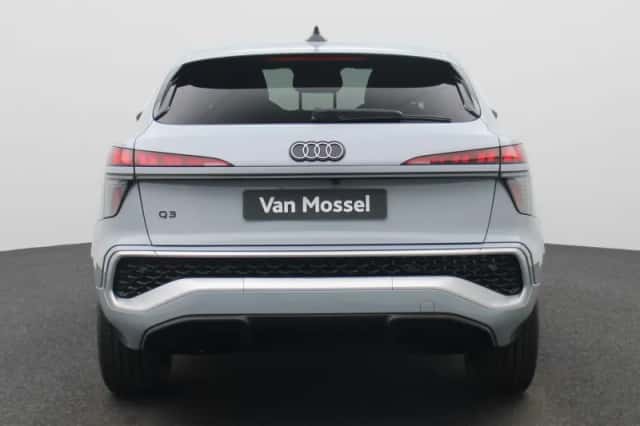 Audi Q3 (2026) thumbnail 5