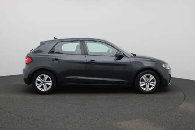 Audi A1 (2022) thumbnail 6