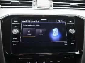 Volkswagen Passat (2022) thumbnail 29