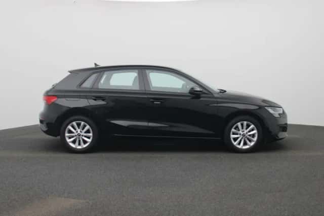 Audi A3 (2023) thumbnail 6