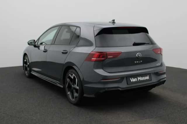 Volkswagen Golf (2025) thumbnail 2