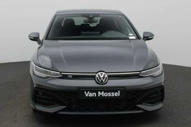 Volkswagen Golf (2025) thumbnail 3