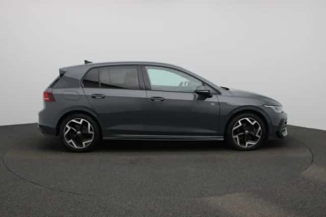 Volkswagen Golf (2025) thumbnail 6